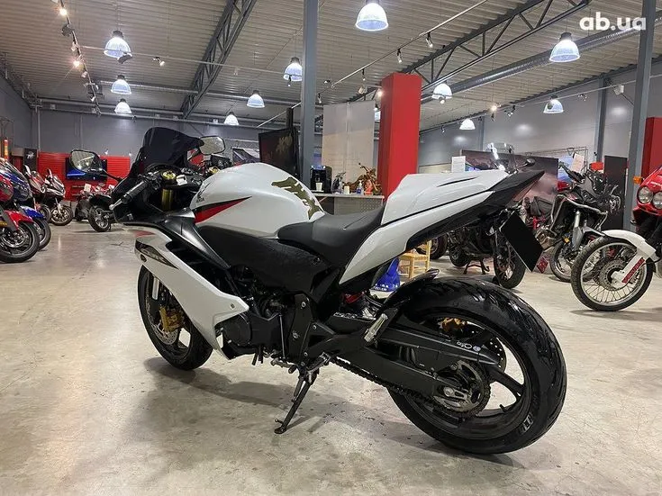 Honda CBR Image 5